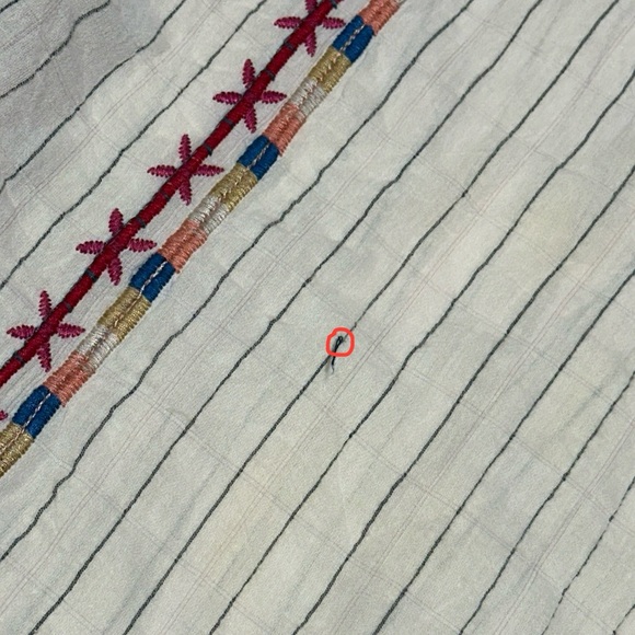 Johnny Was Chrysalis V-Neck Striped Cotton Blouse Embroidered Cream Medium EUC - Picture 15 of 15